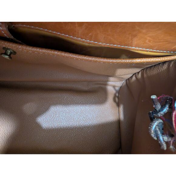 Dooney & Bourke Black Tan Pebbled Leather Satchel Vintage All Weather Leather - Picture 5 of 11